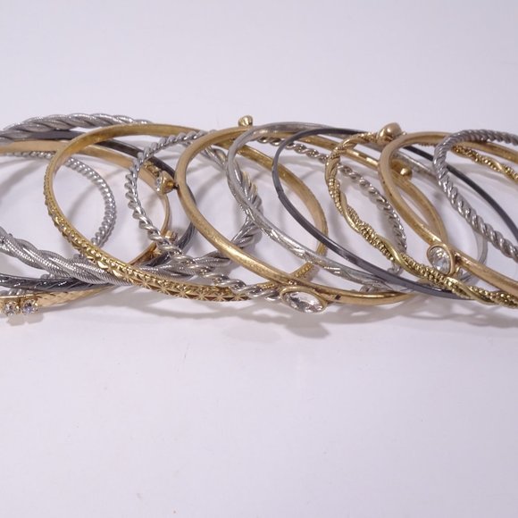 Banana Republic Mixed Metal Crystal Stackable Bangle Bracelet Set of 12 NWOT 88 - Picture 5 of 13